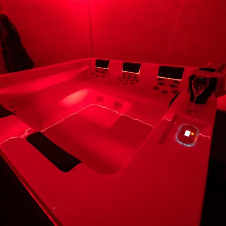Gianto Pool & *