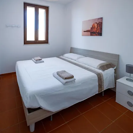 Gianto Pool & * Polignano a Mare